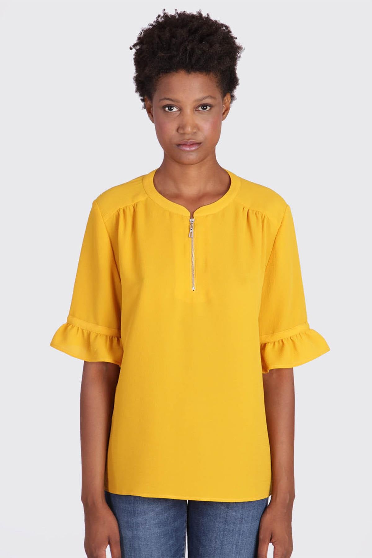 Straight cut yellow blouse - Image n°1