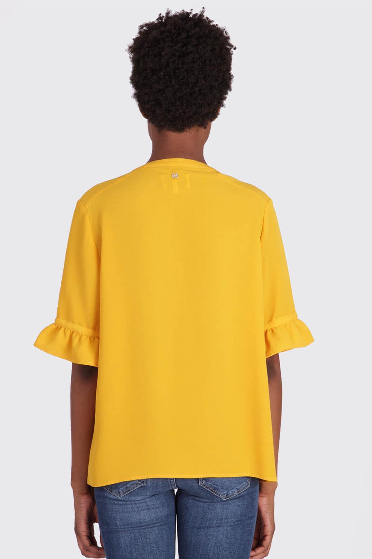 Straight cut yellow blouse - Image n°3