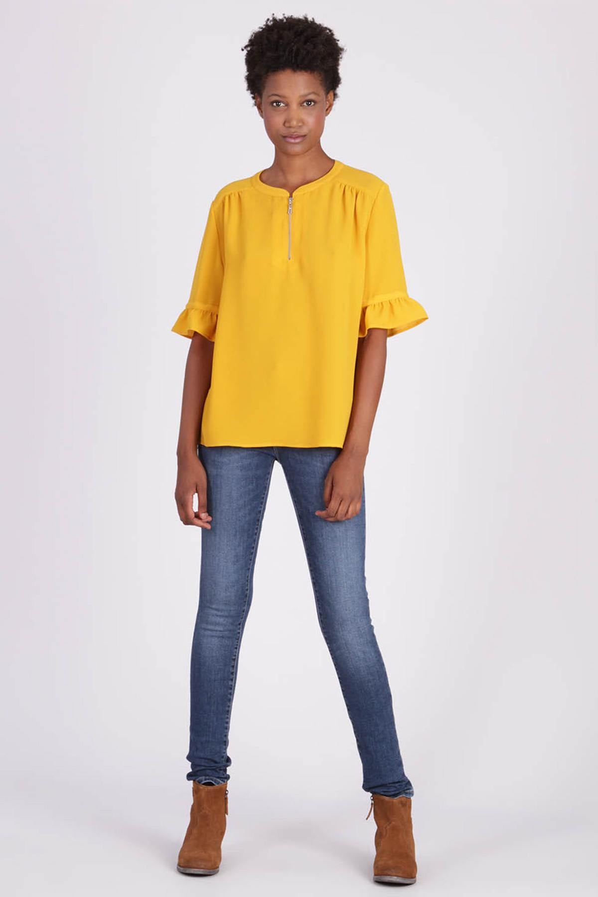 Straight cut yellow blouse - Image n°2