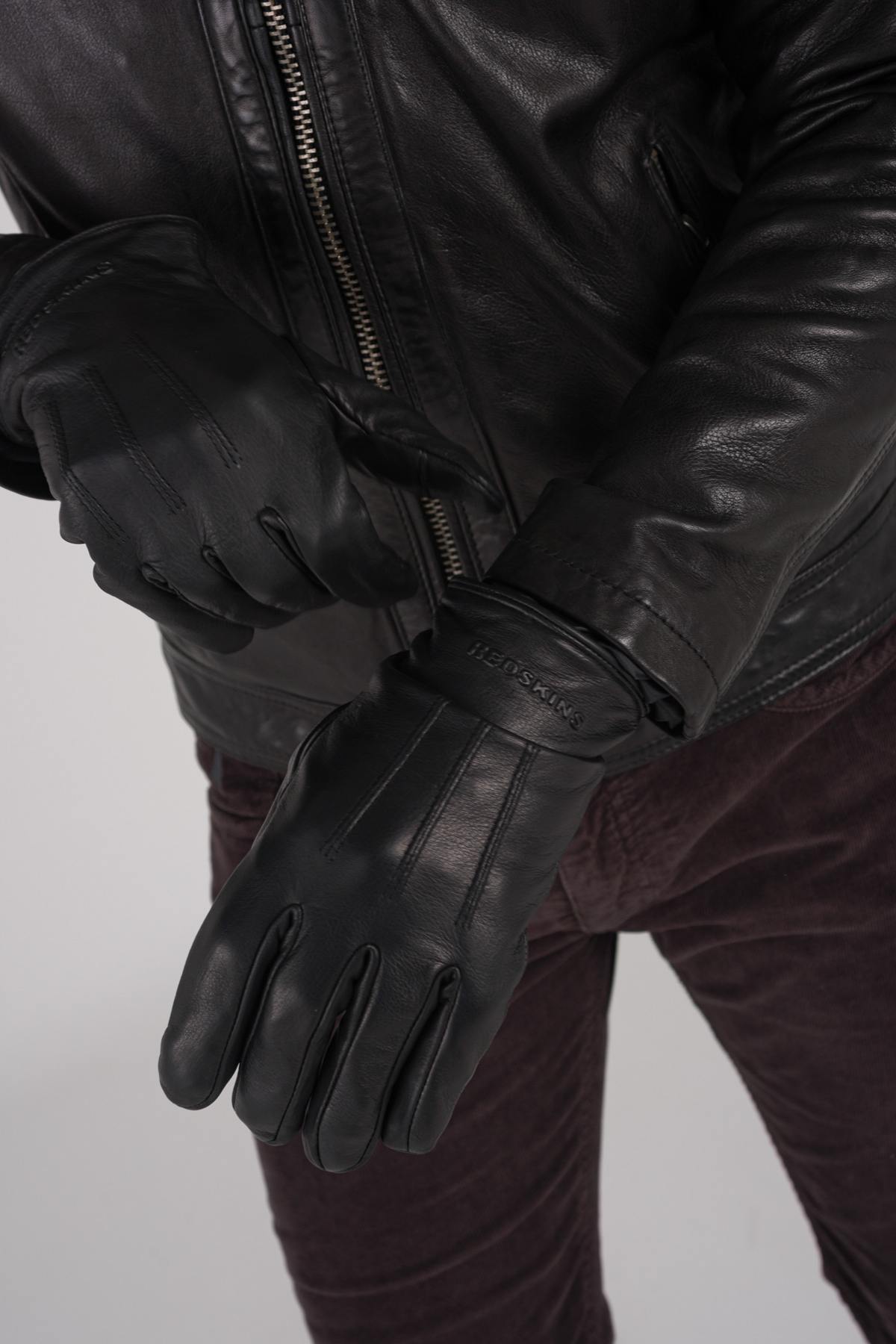 Black leather gloves for men - Image n°1