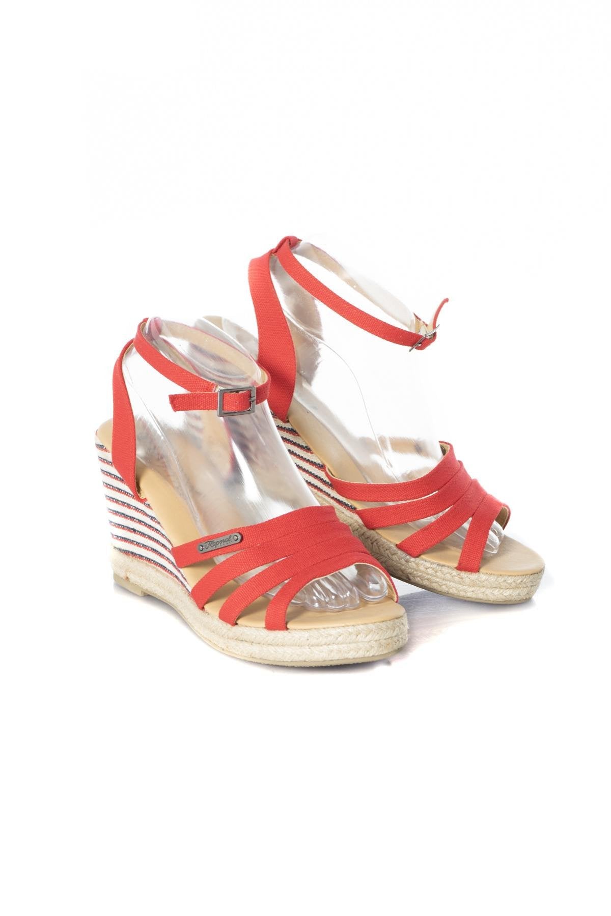 Women's red wedge shoe - Image n°1