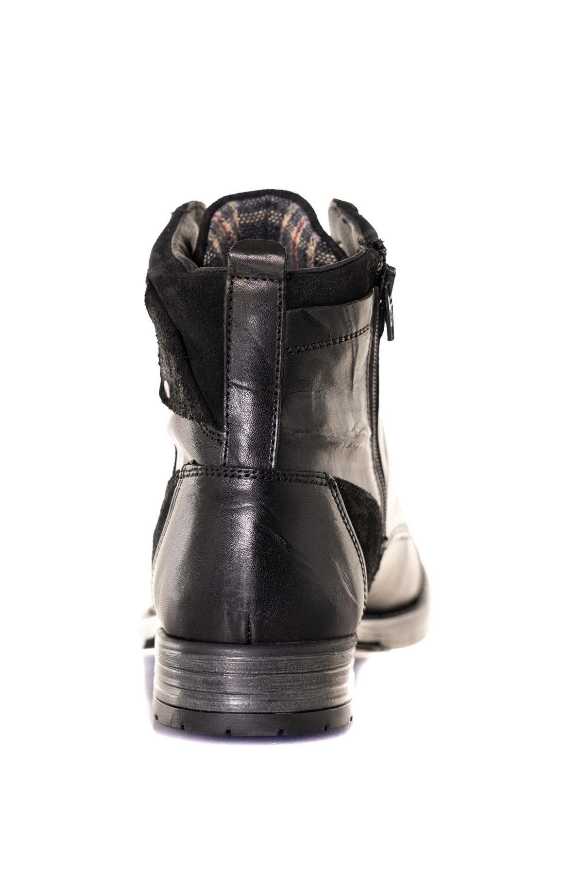 Black leather boots - Image n°6