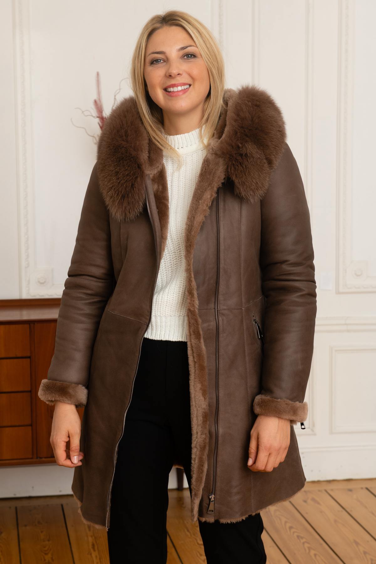 Chocolate double-faced sheepskin coat - Image n°1