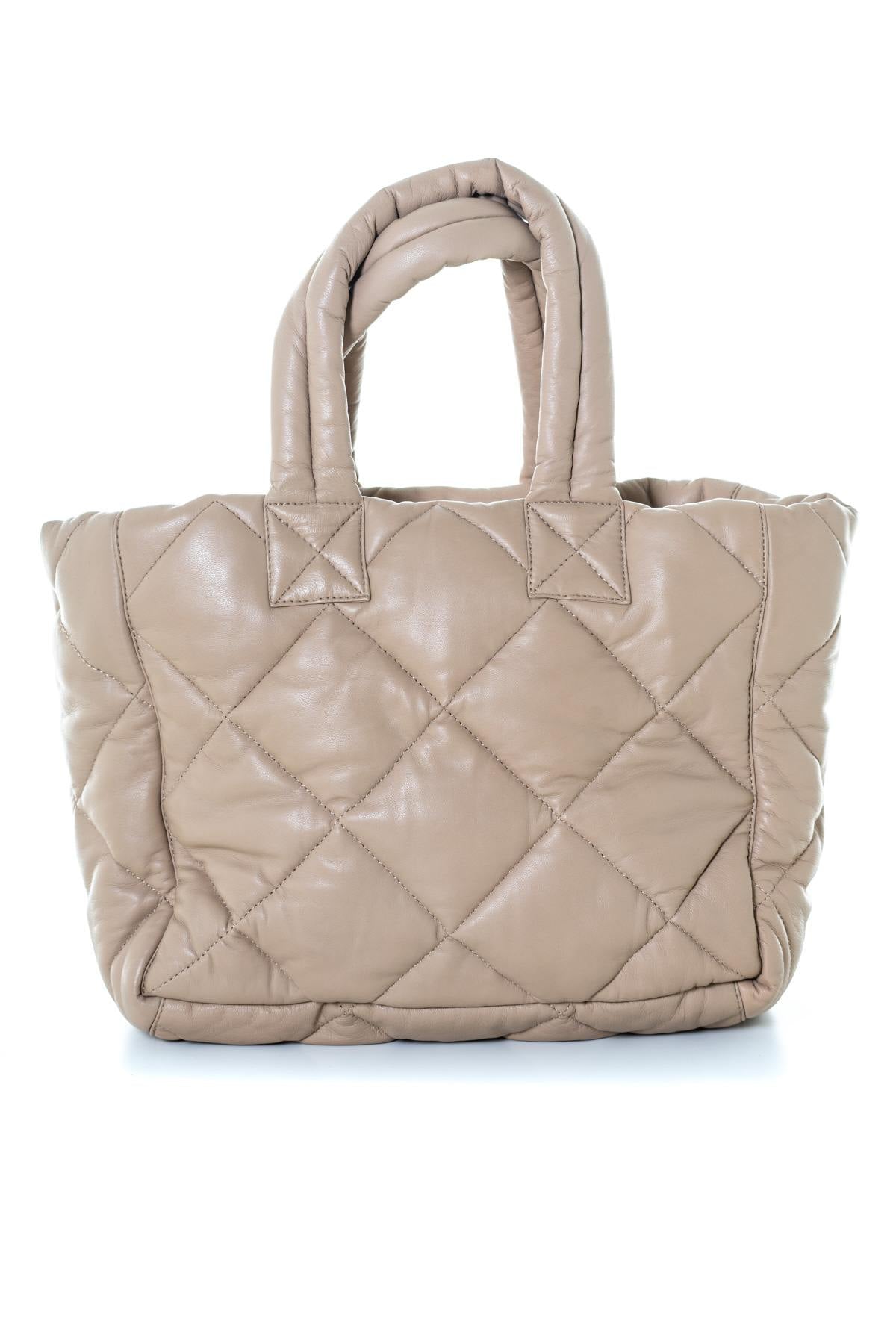 Women's bag in beige quilted leather - Image n°1