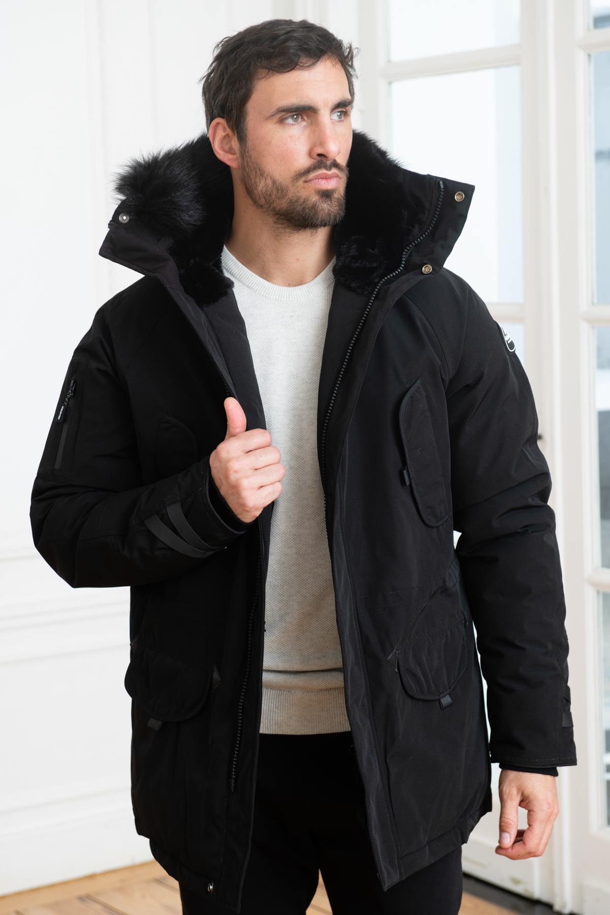 Parka with black fur collar - Image n°1