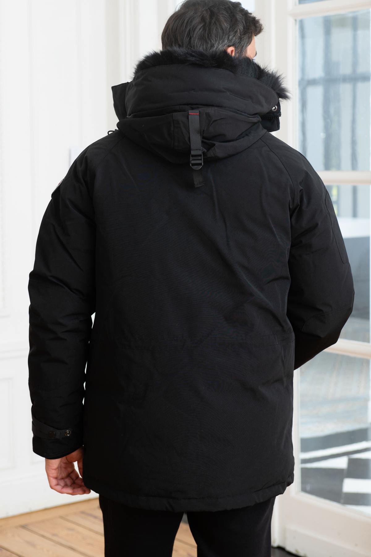 Parka with black fur collar - Image n°5