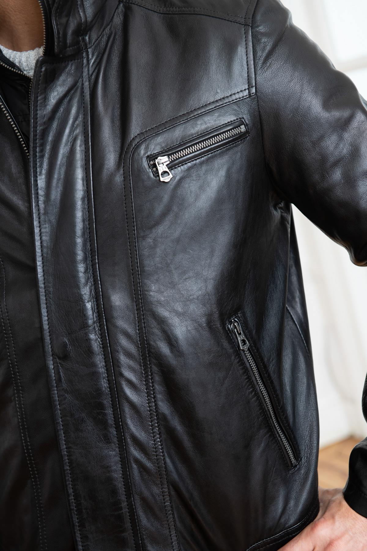 Black sheepskin leather jacket with removable bib - Image n°8