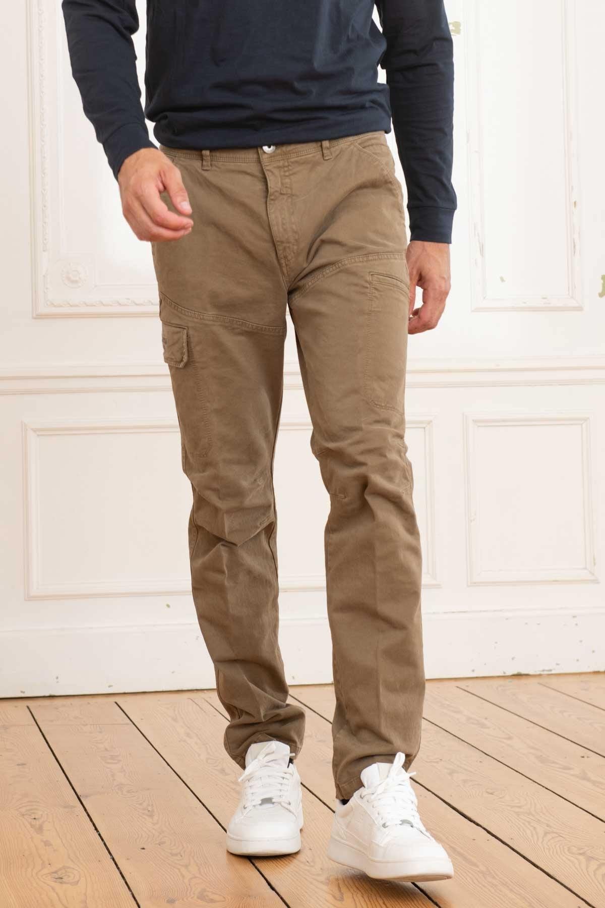 Men's brown cargo pants - Image n°1