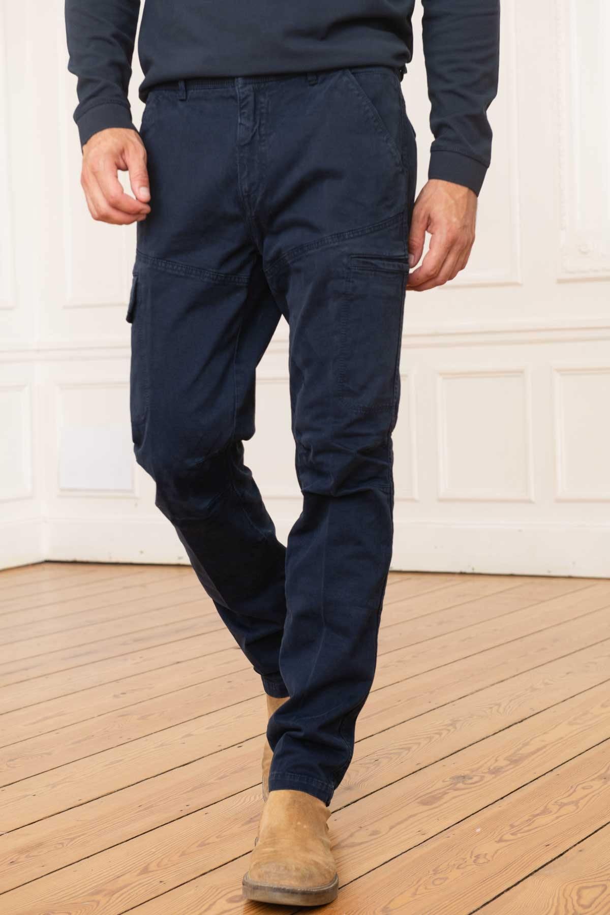 Men's dark blue cargo pants - Image n°1