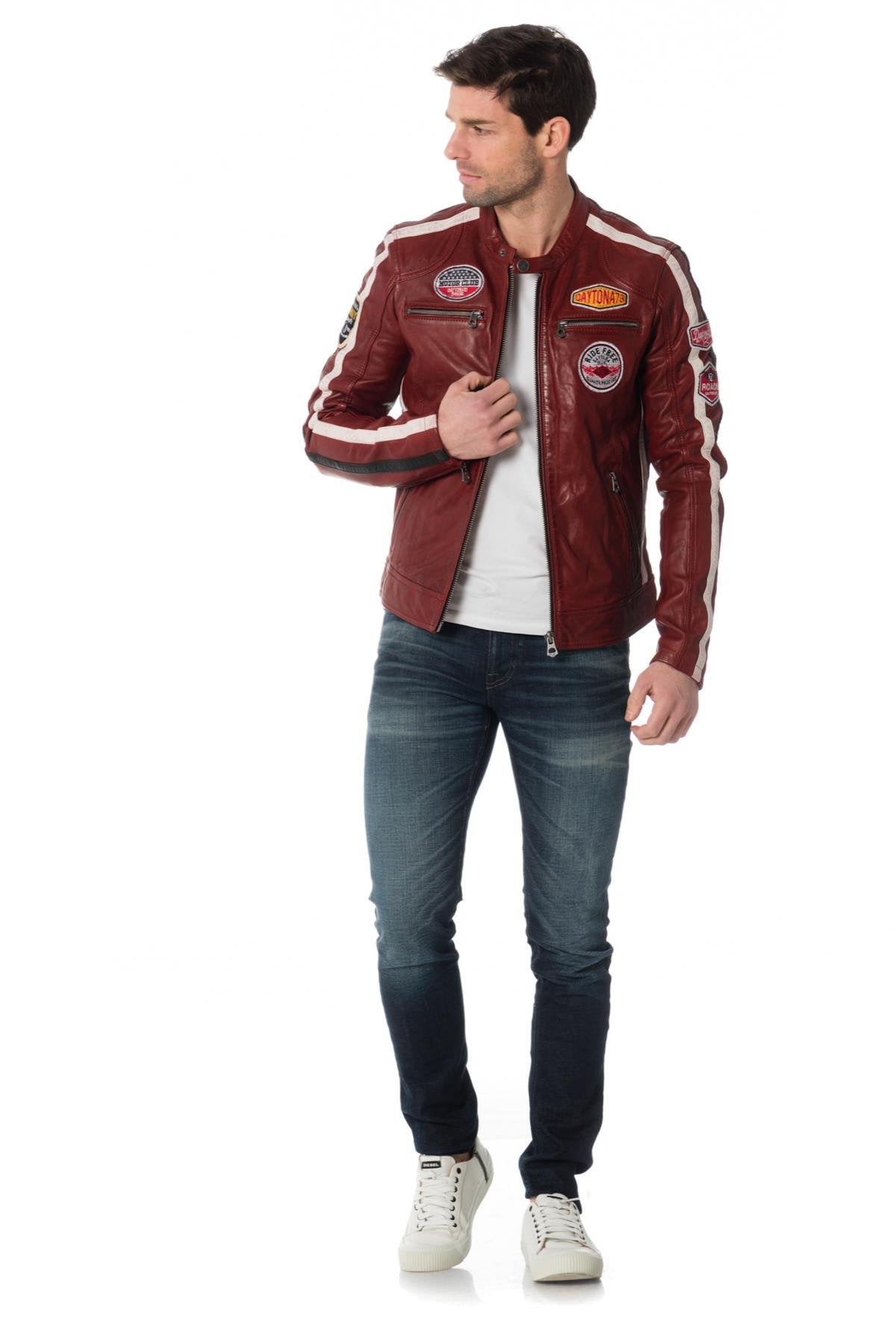 Red biker jacket with badges - Image n°2