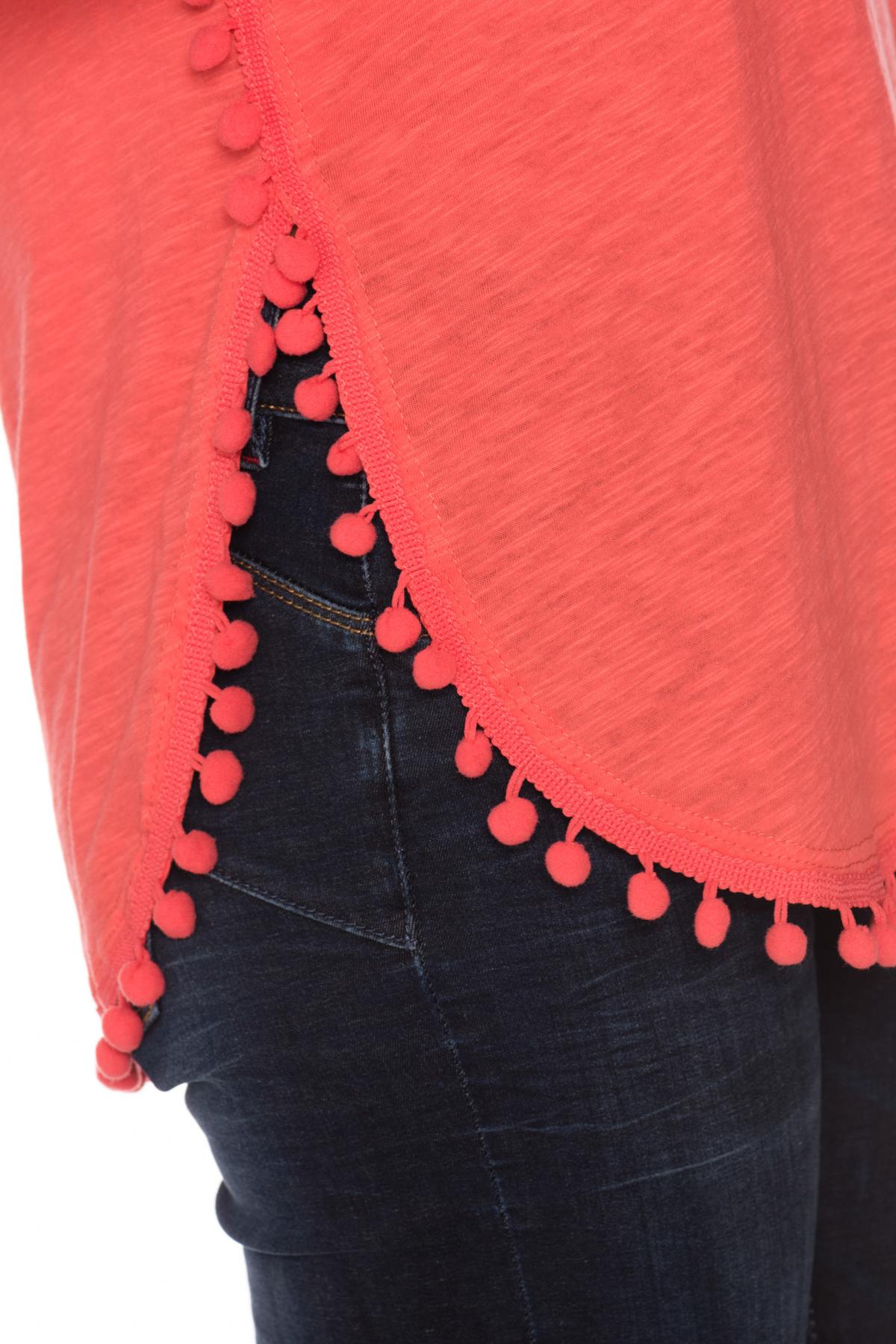 Women's tank top with coral colored pompom - Image n°2