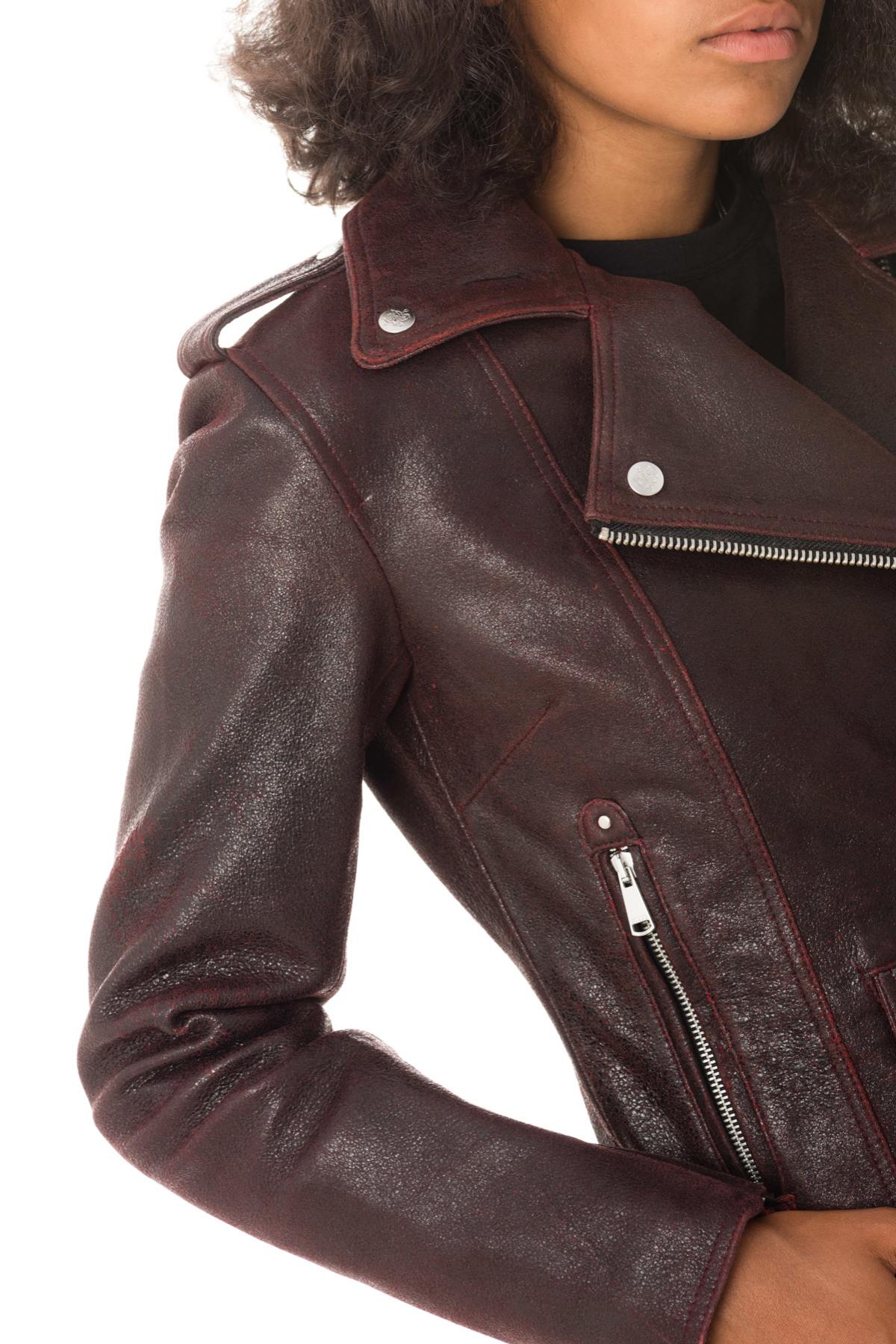 Biker Jacket in eggplant cracked-effect leather - Image n°7