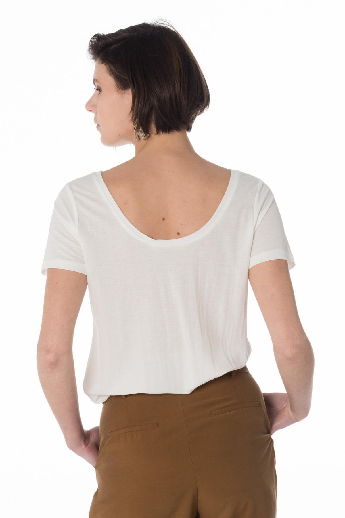 Women’s beige t-shirt - Image n°3