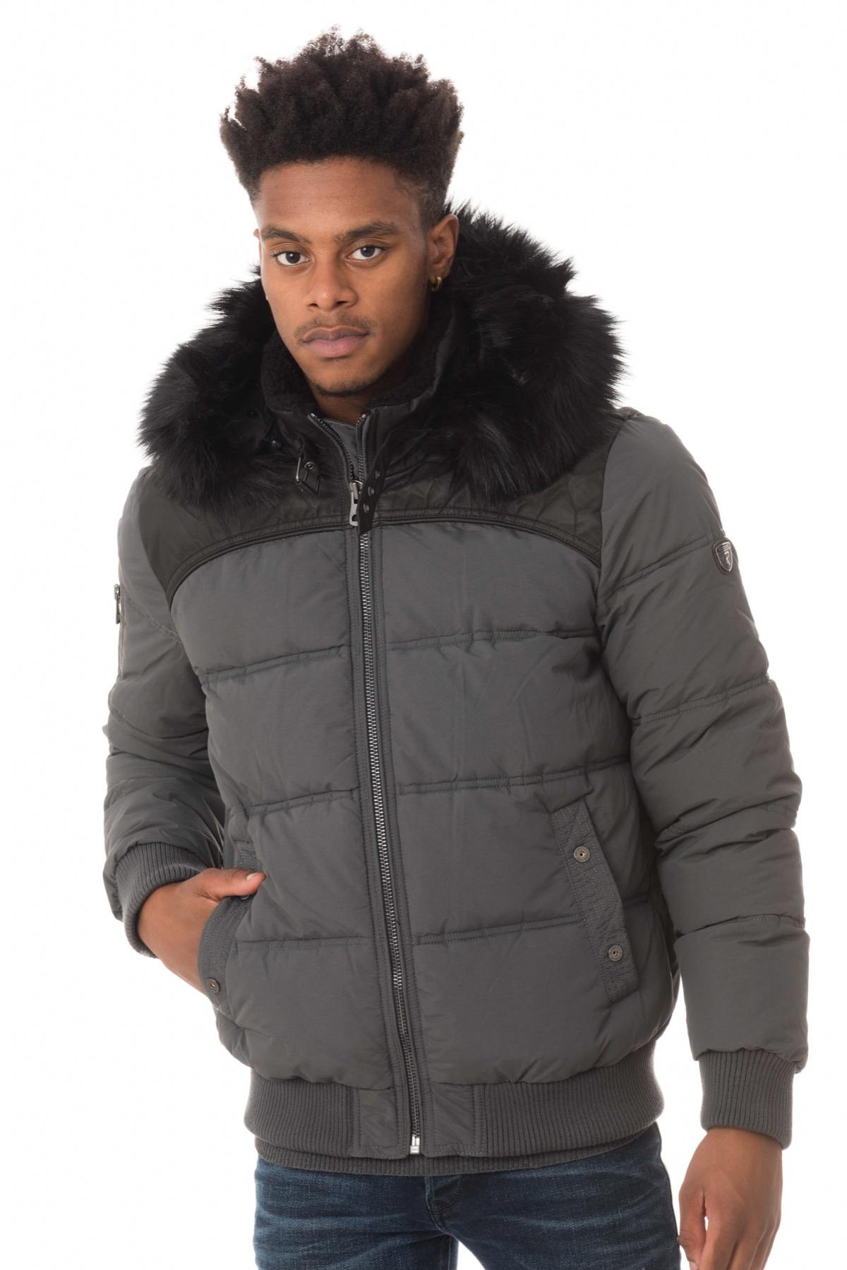 Short down jacket with furry hood - Image n°1