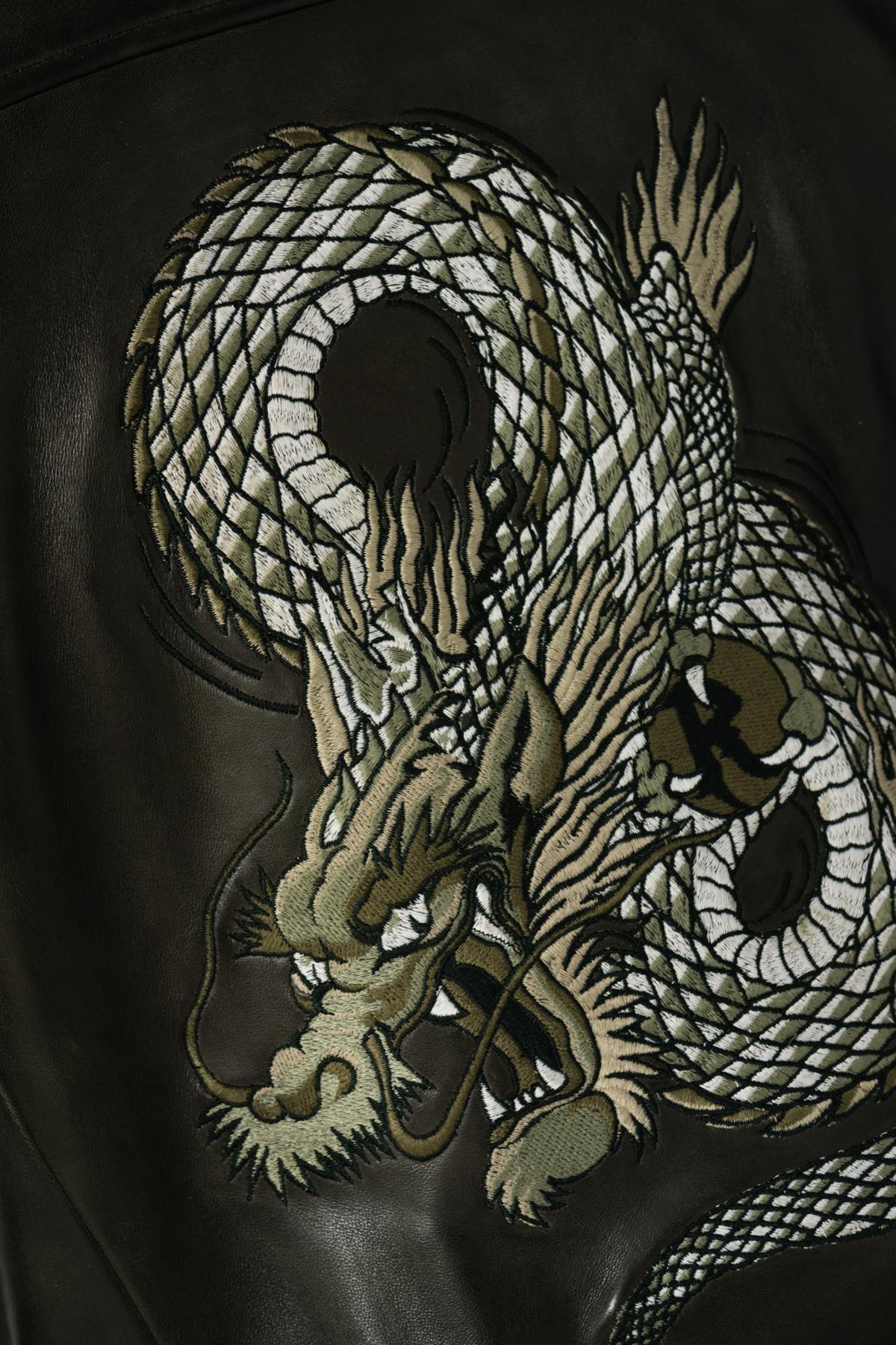 Khaki bomber with embroidered dragon on the back - Image n°7