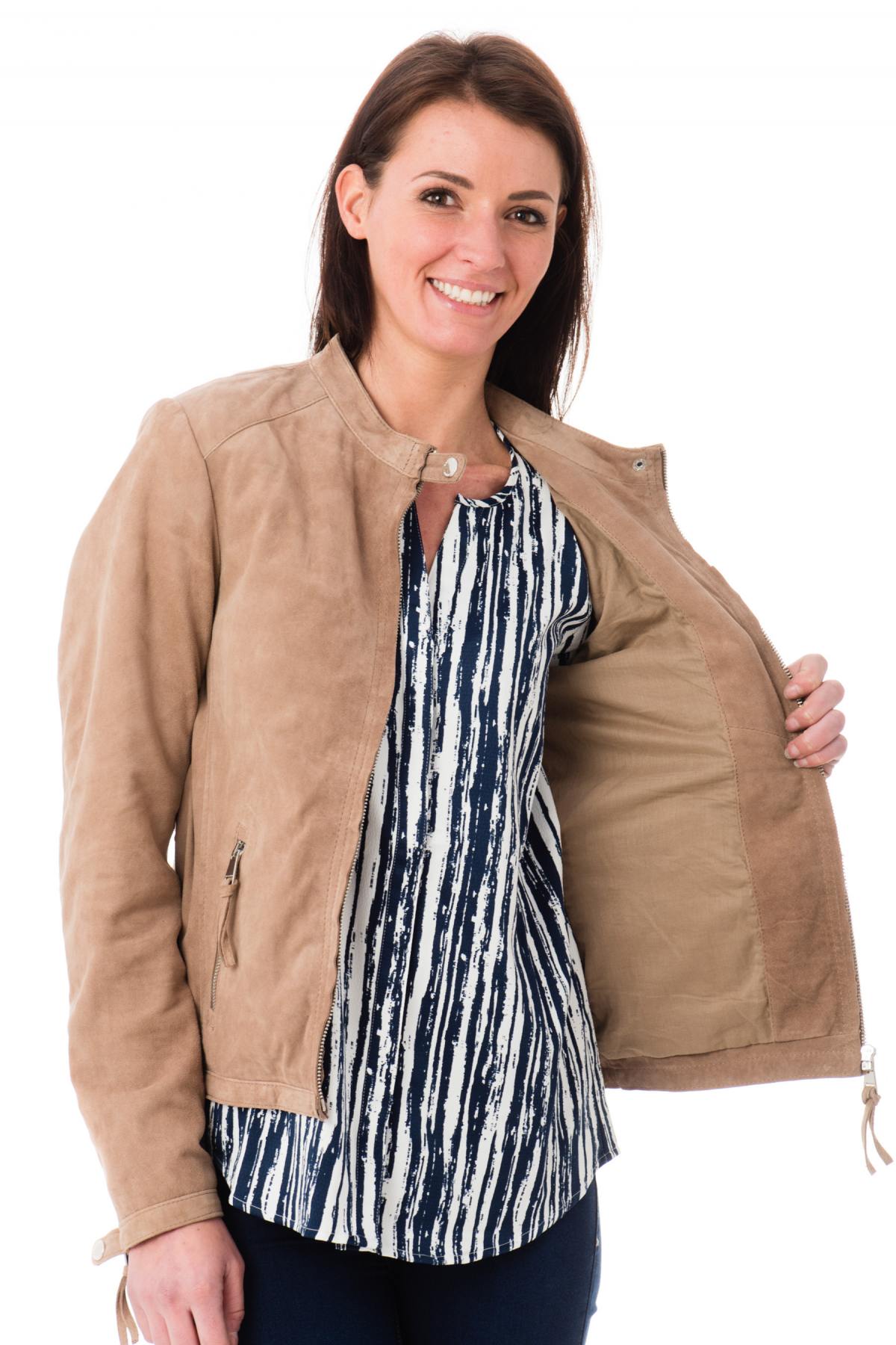 Taupe-colored leather jacket for women - Image n°4