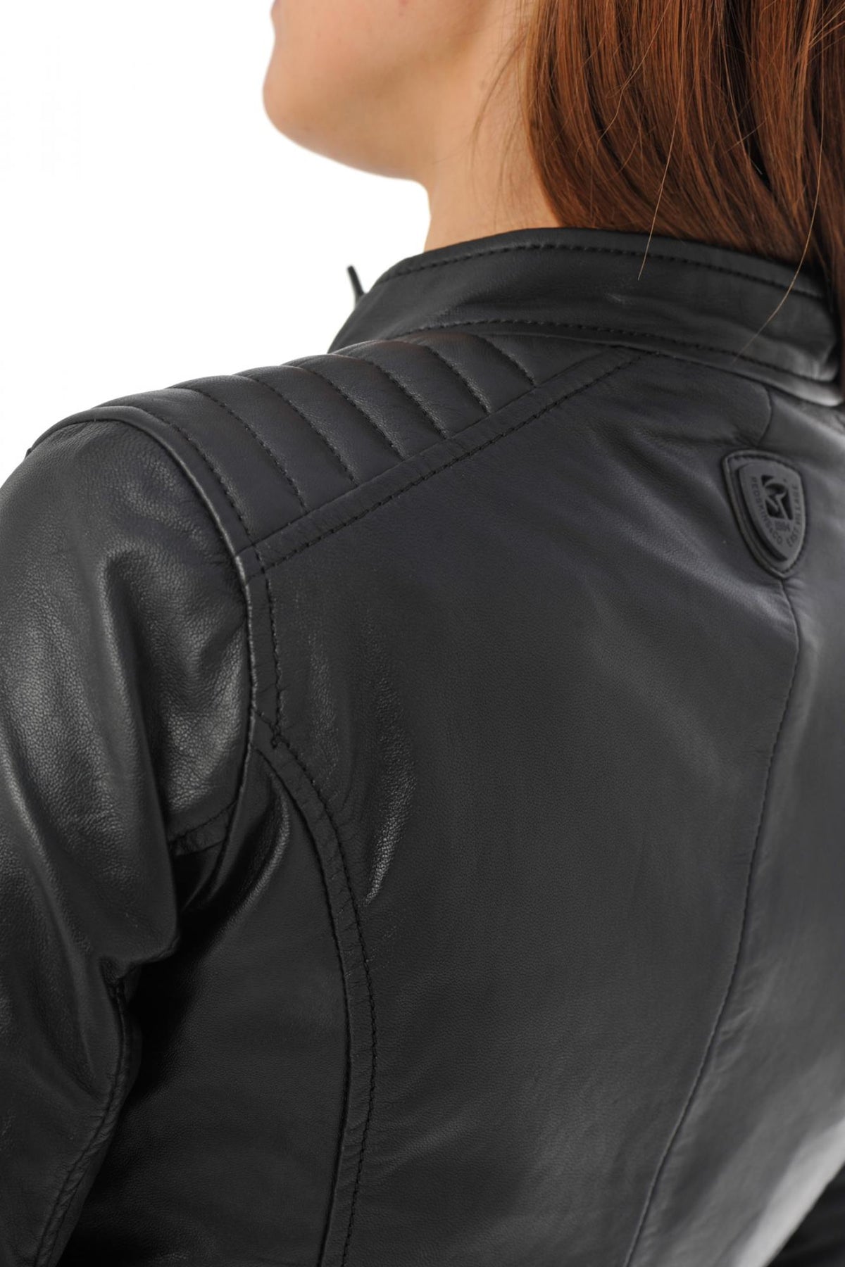 Stylish black leather biker jacket - Image n°7