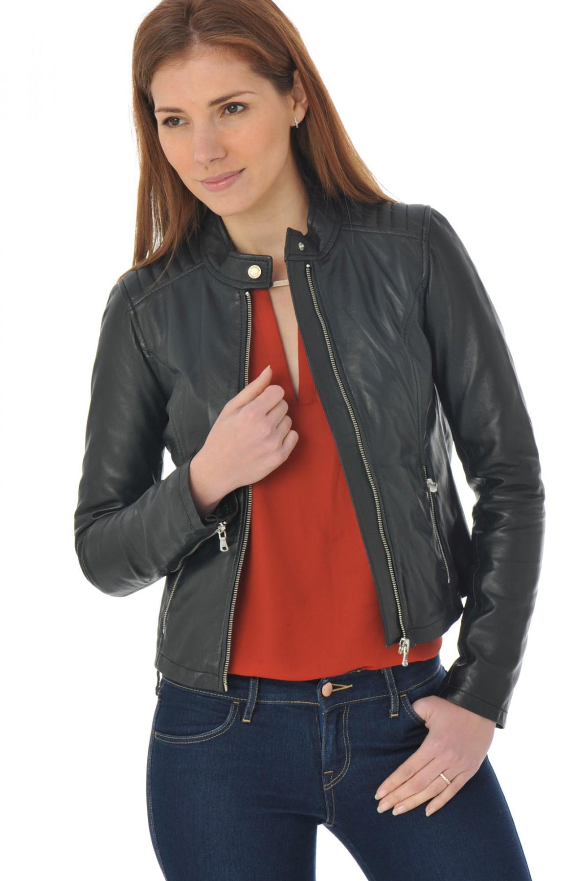 Stylish black leather biker jacket - Image n°3