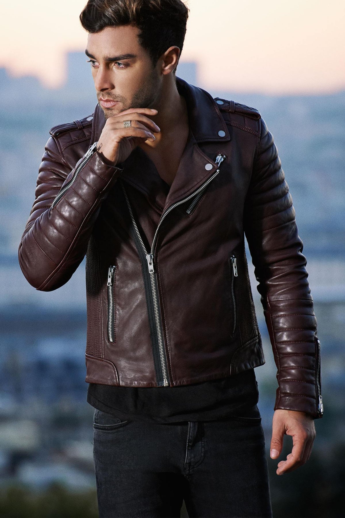 Burgundy Biker Jacket fit serge pariente - Image n°3