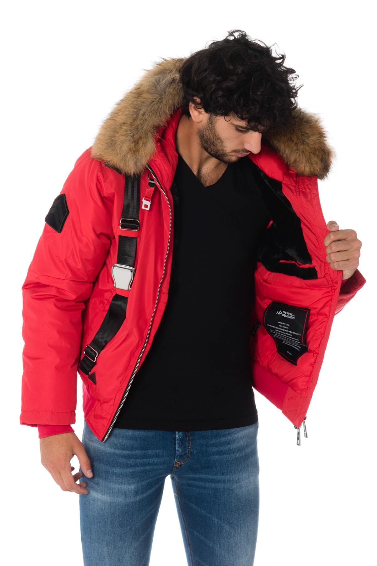 Men's red hooded bomber jacket with raccoon fur - Image n°5