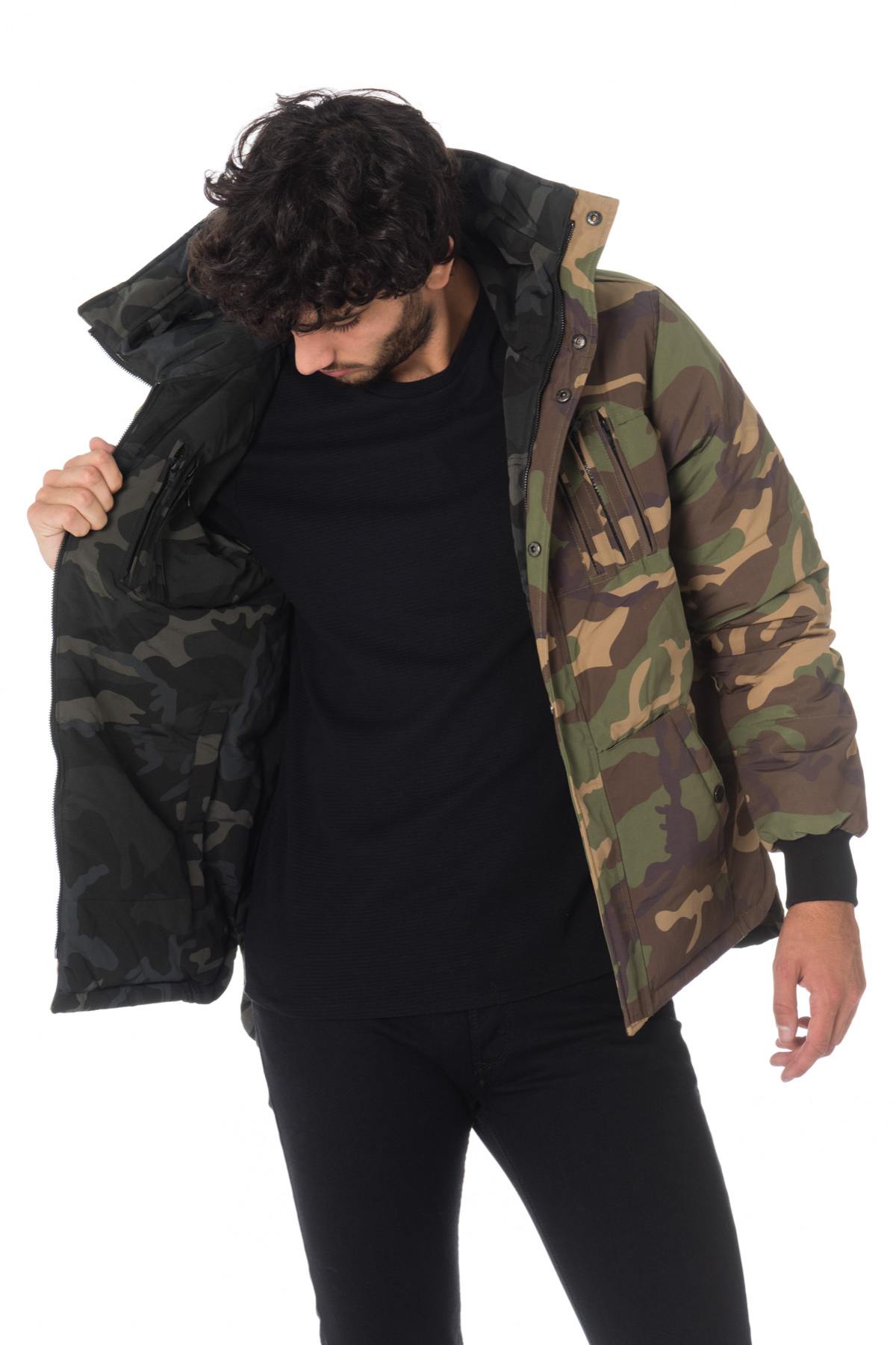 Reversible khaki and black camouflage jacket - Image n°12