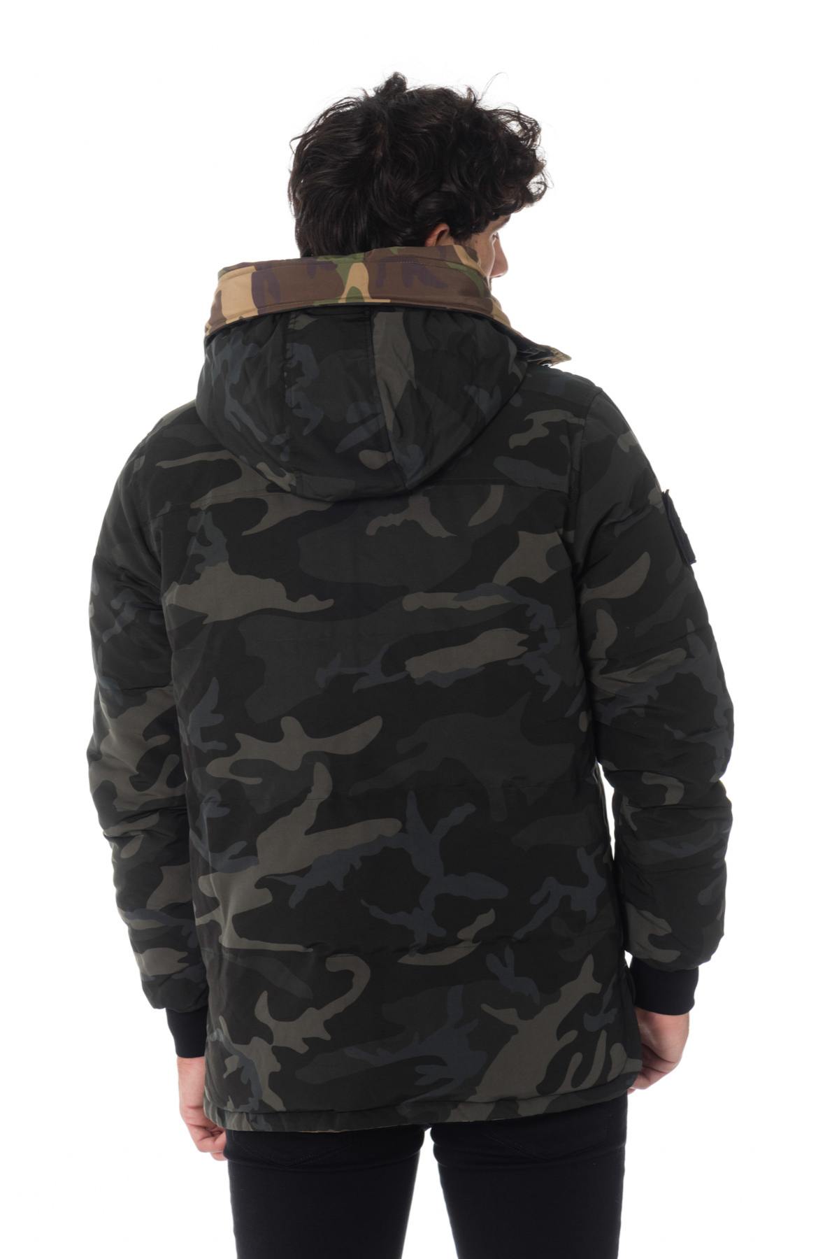 Reversible khaki and black camouflage jacket - Image n°8