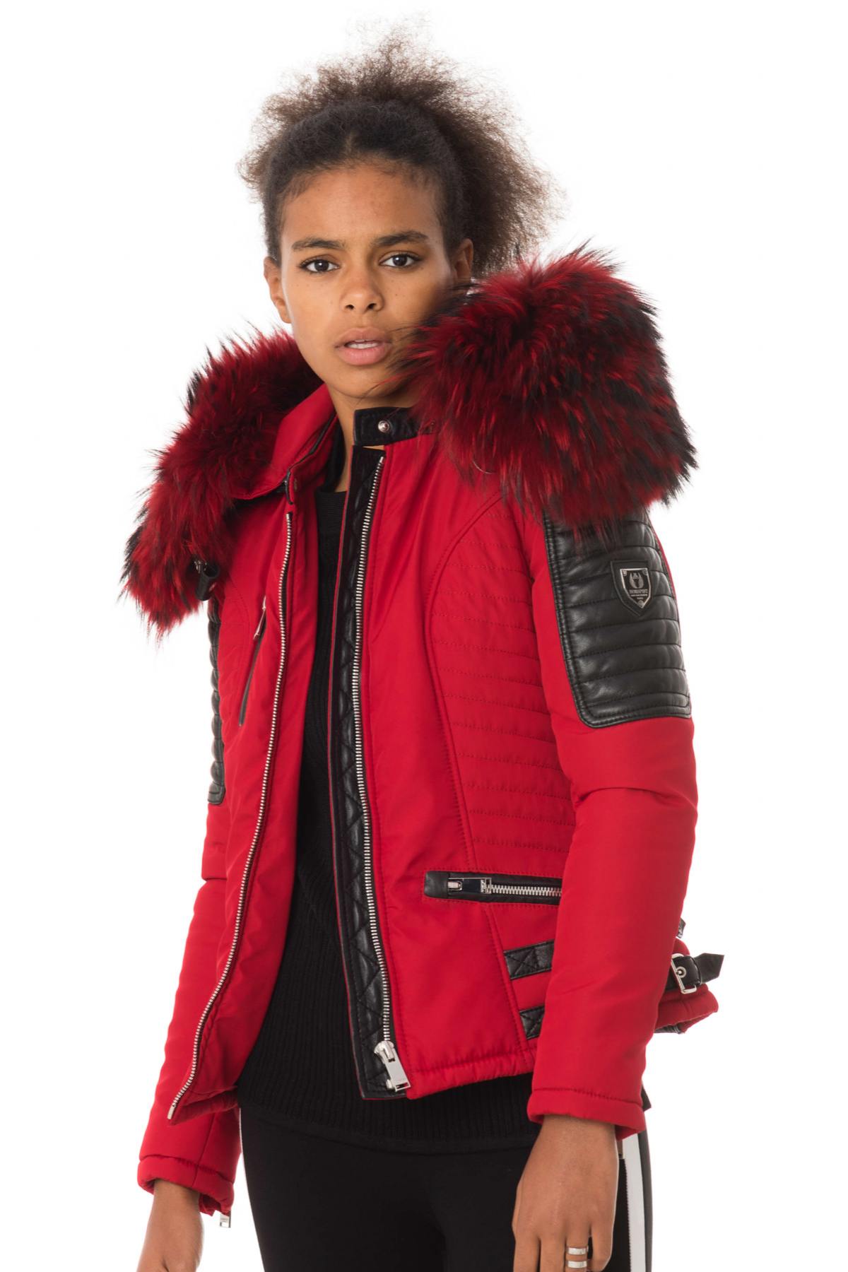 Red down jacket with red collar - Image n°4