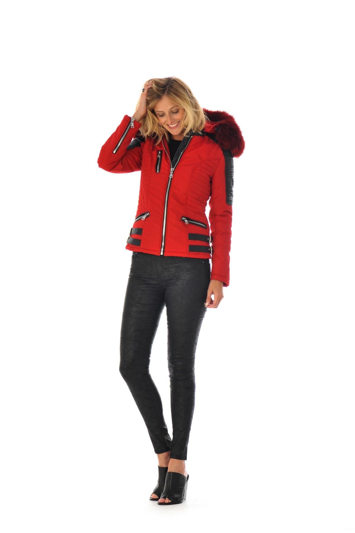 Fashionable red down jacket with real fur - Image n°4