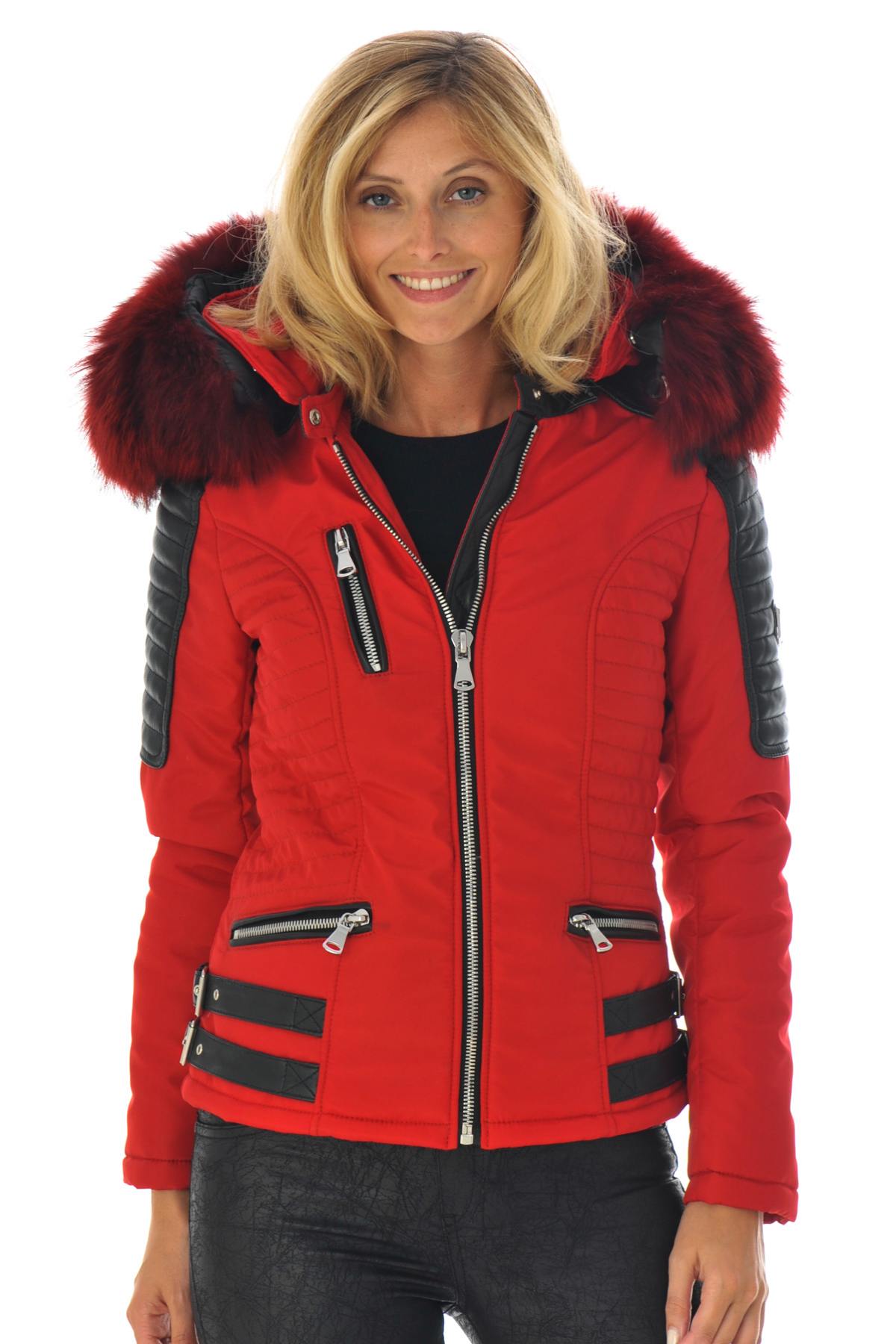 Fashionable red down jacket with real fur - Image n°1