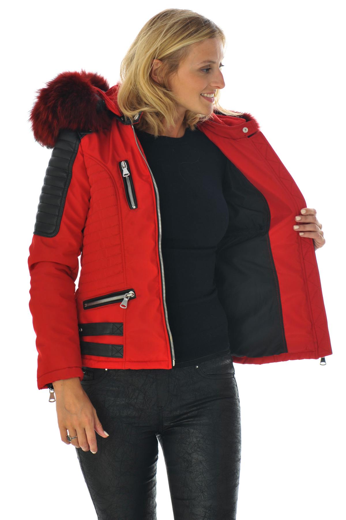 Fashionable red down jacket with real fur - Image n°6