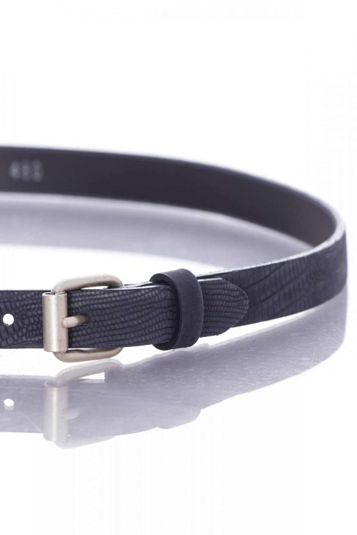 Thin belt in midnight blue leather - Image n°2