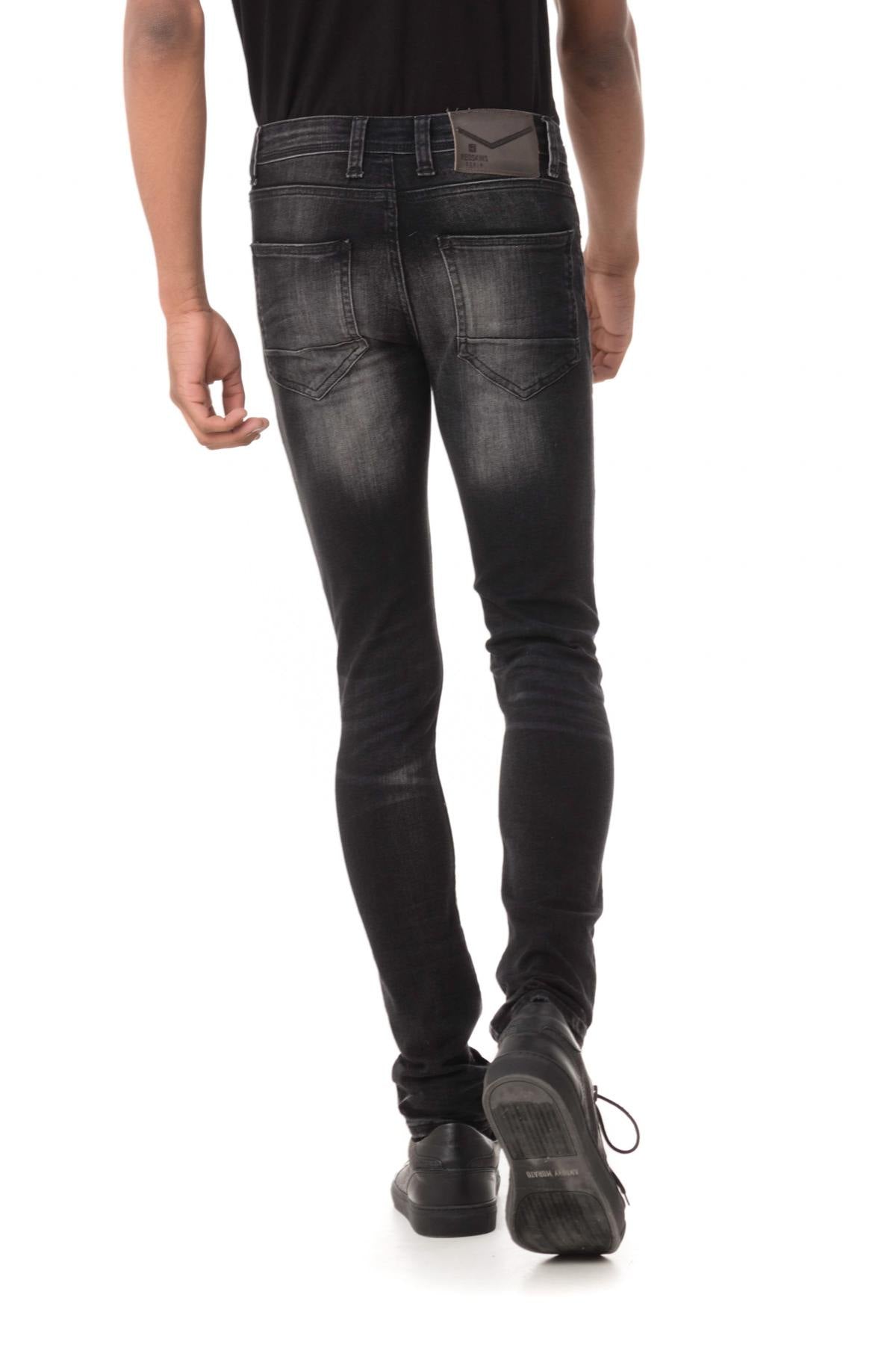  Men's distressed and faded skinny jeans - Image n°5