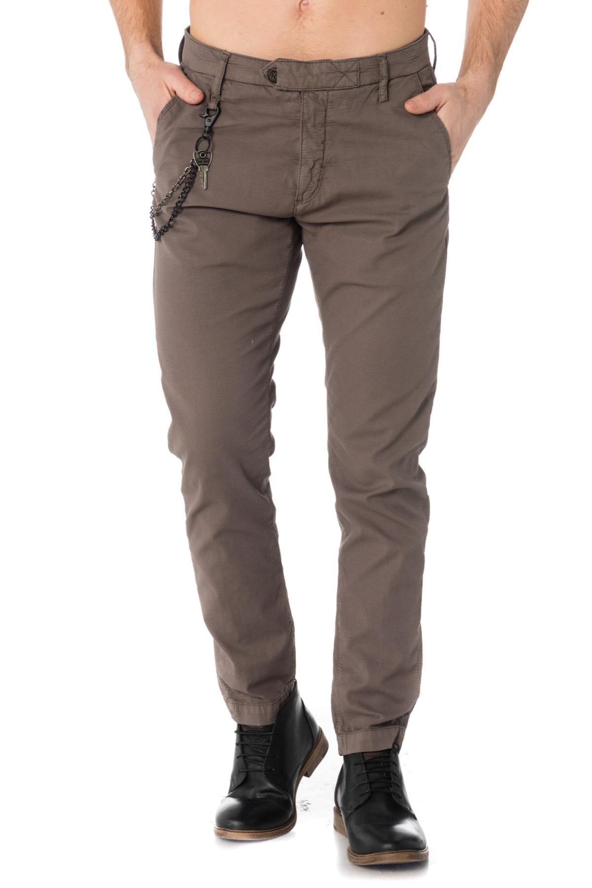 Khaki cotton pants with carabiner - Image n°3