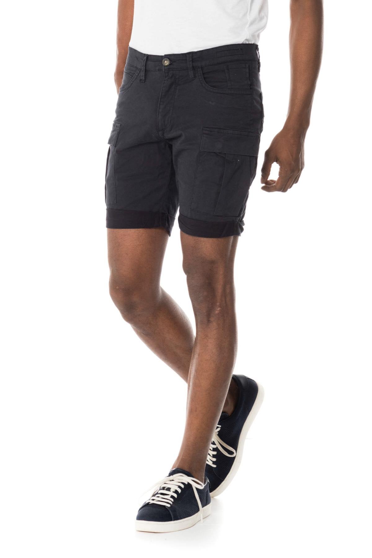 Men's navy blue Bermuda shorts - Image n°1