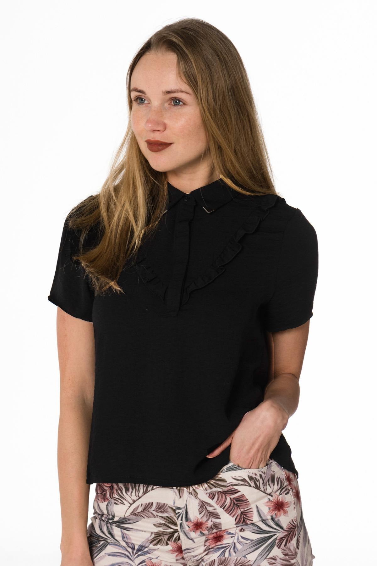 Elegant black blouse - Image n°1