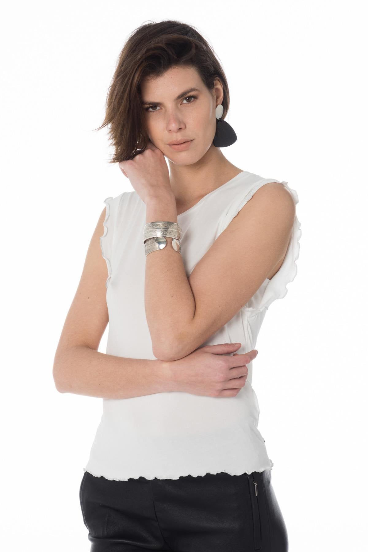 Women's chic white tank top - Image n°1