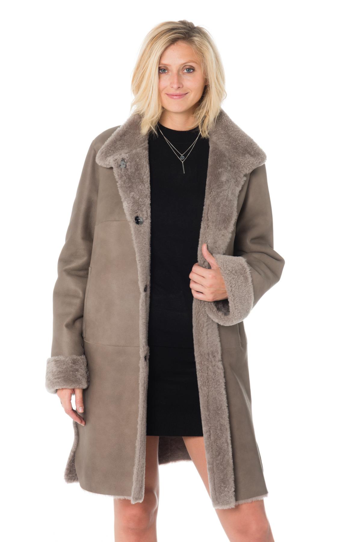 Women's taupe shearling coat - Image n°4