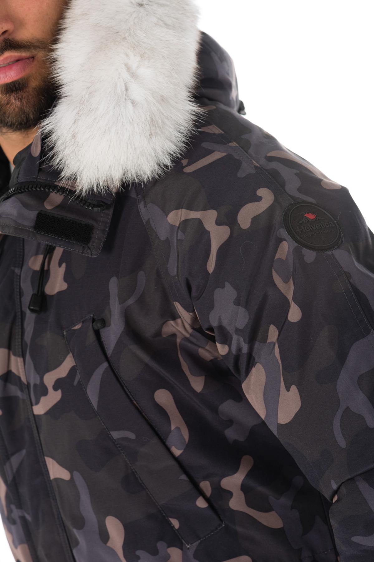 Helvetica camouflage print and white fur parka - Image n°8