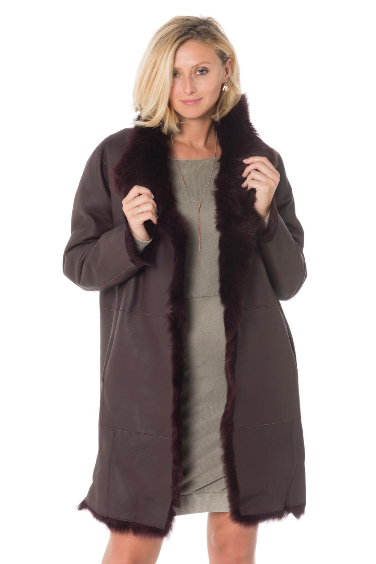 Intuition women's shearling coat in plum color - Image n°6