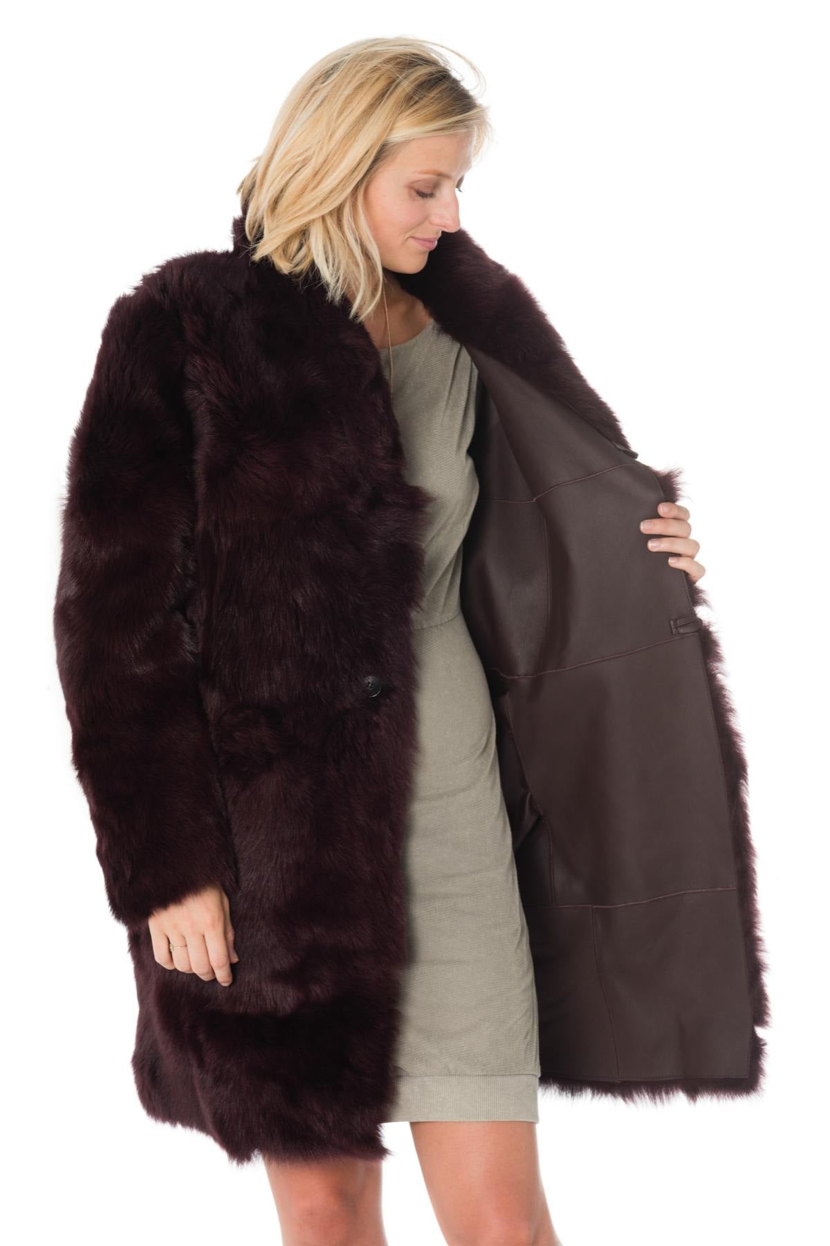 Intuition women's shearling coat in plum color - Image n°8