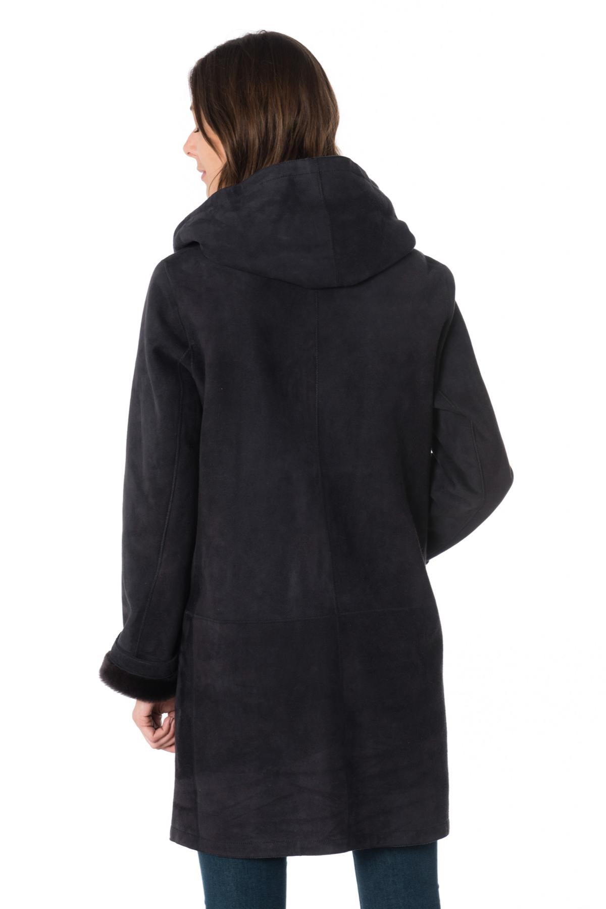 Dark gray women's shearling lambskin coat - Image n°4