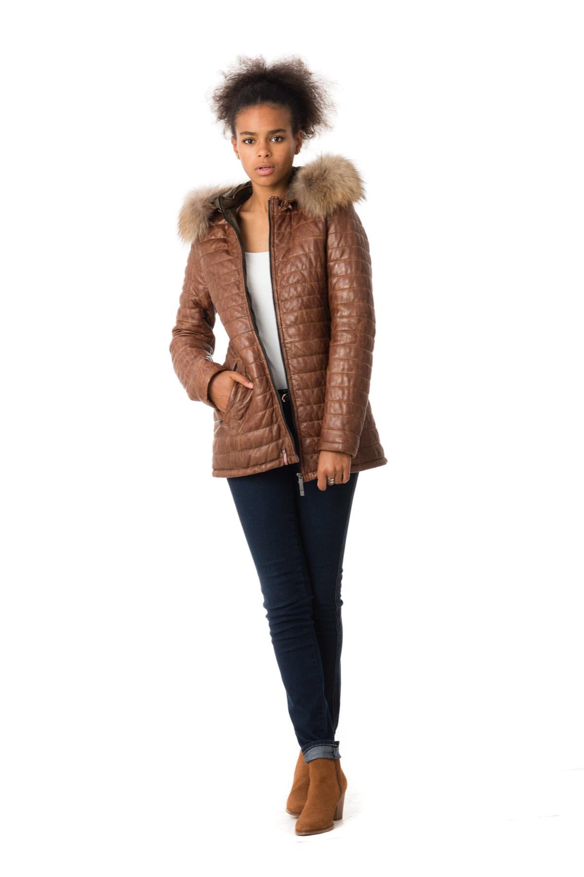 Women's mid-length down jacket in sheepskin leather - Image n°5