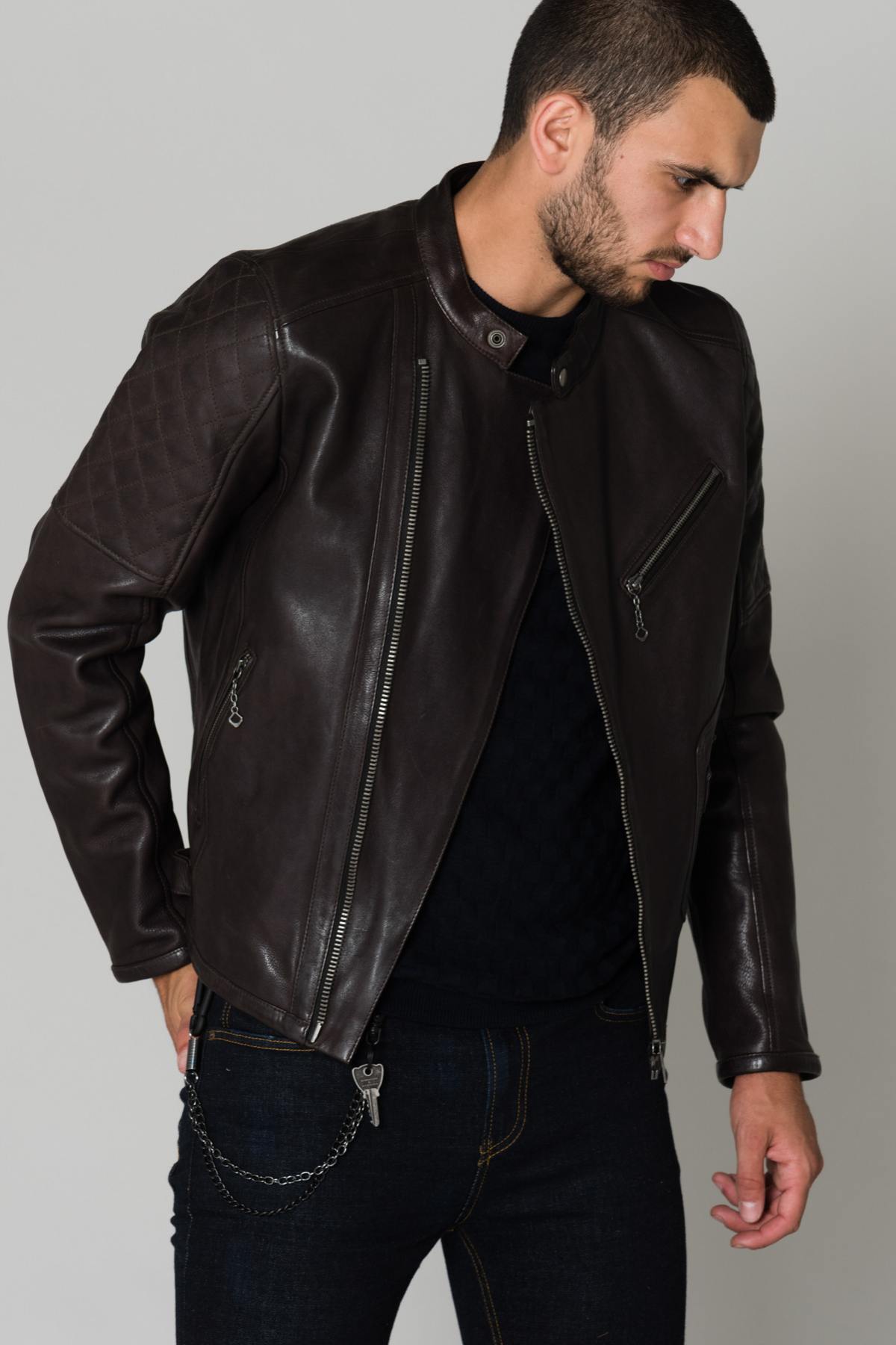 Dark brown grain cowhide leather jacket - Image n°1