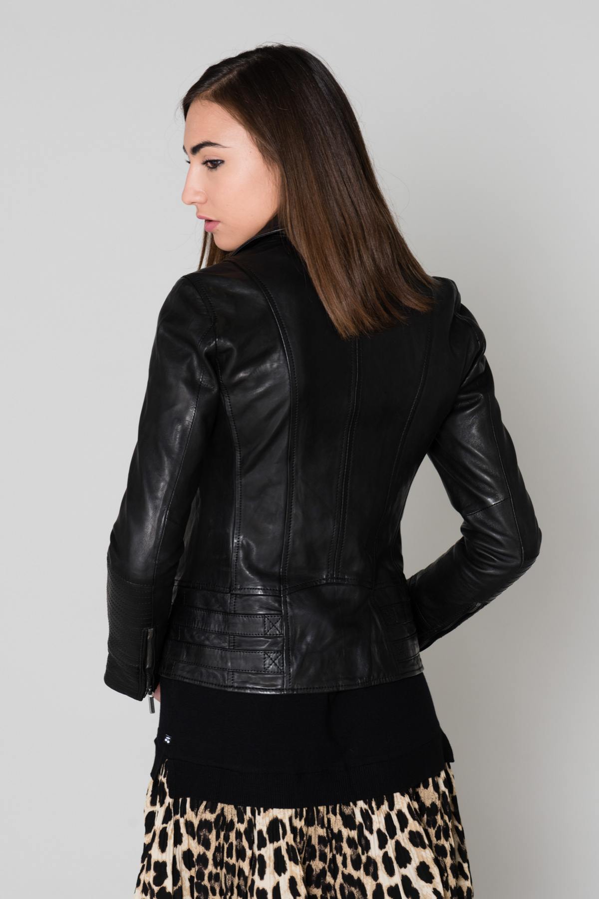 Rose Garden Women's Perfecto in Black Leather - Image n°5