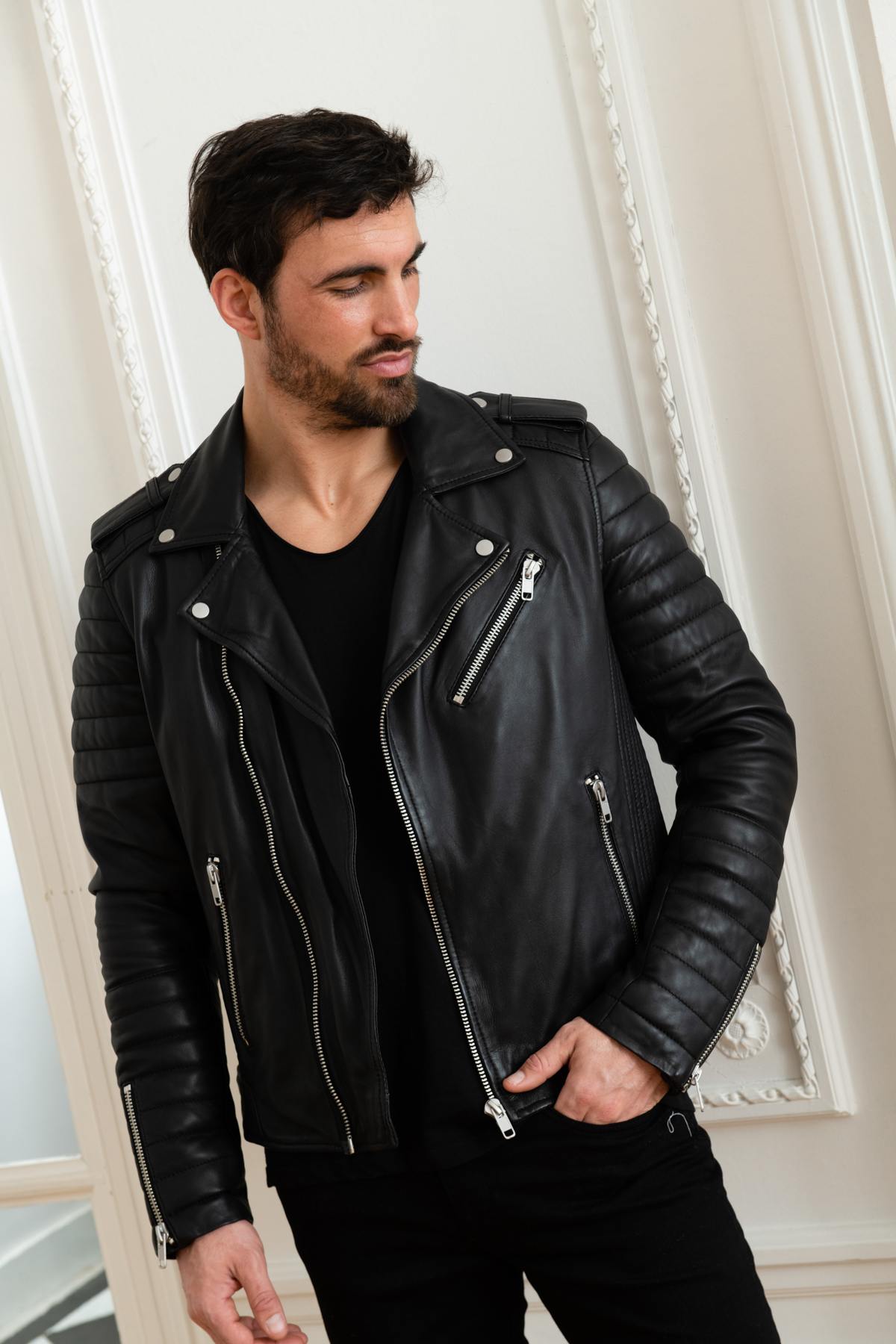 Quilted perfecto in black lambskin - Image n°12