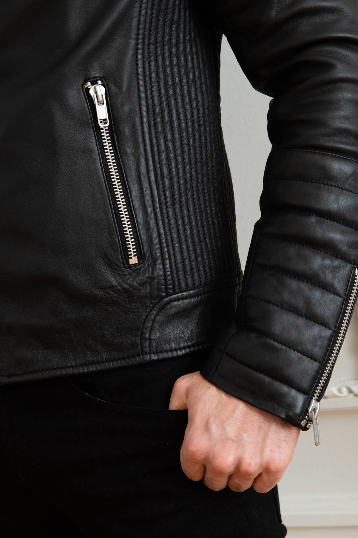 Quilted Biker Jacket in black lambskin - Image n°8