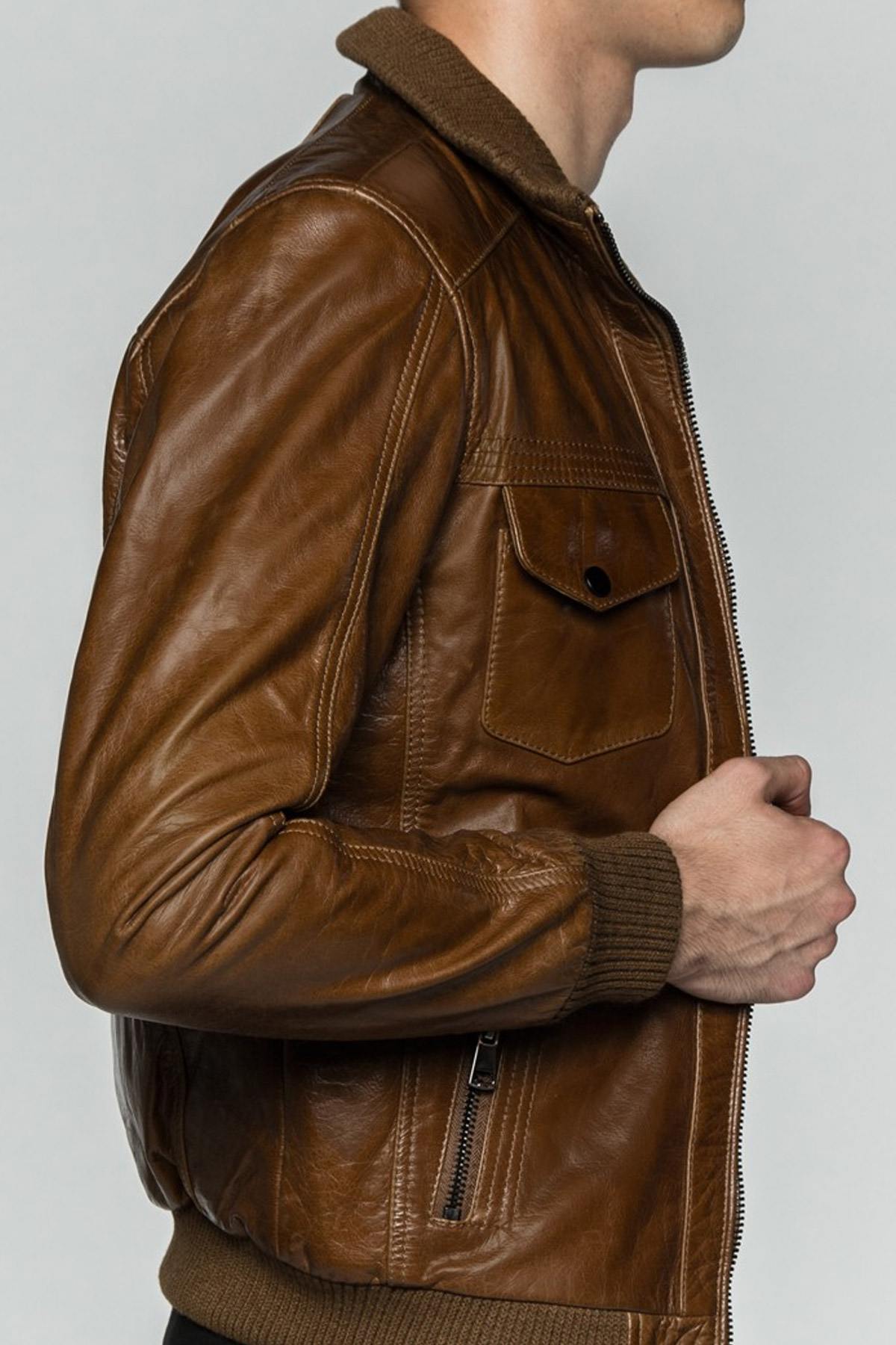 Serge Pariente jacket in oxblood buffalo leather - Image n°4