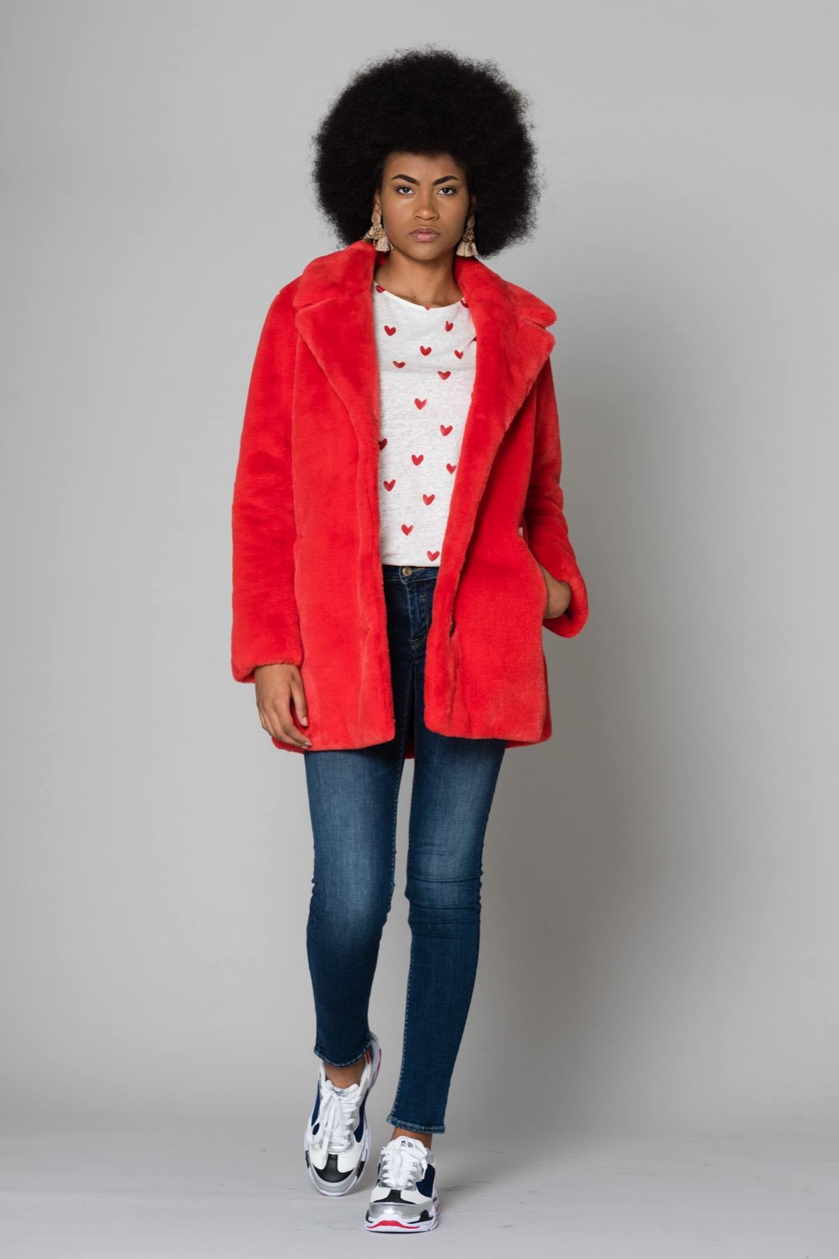 Red faux fur coat - Image n°4