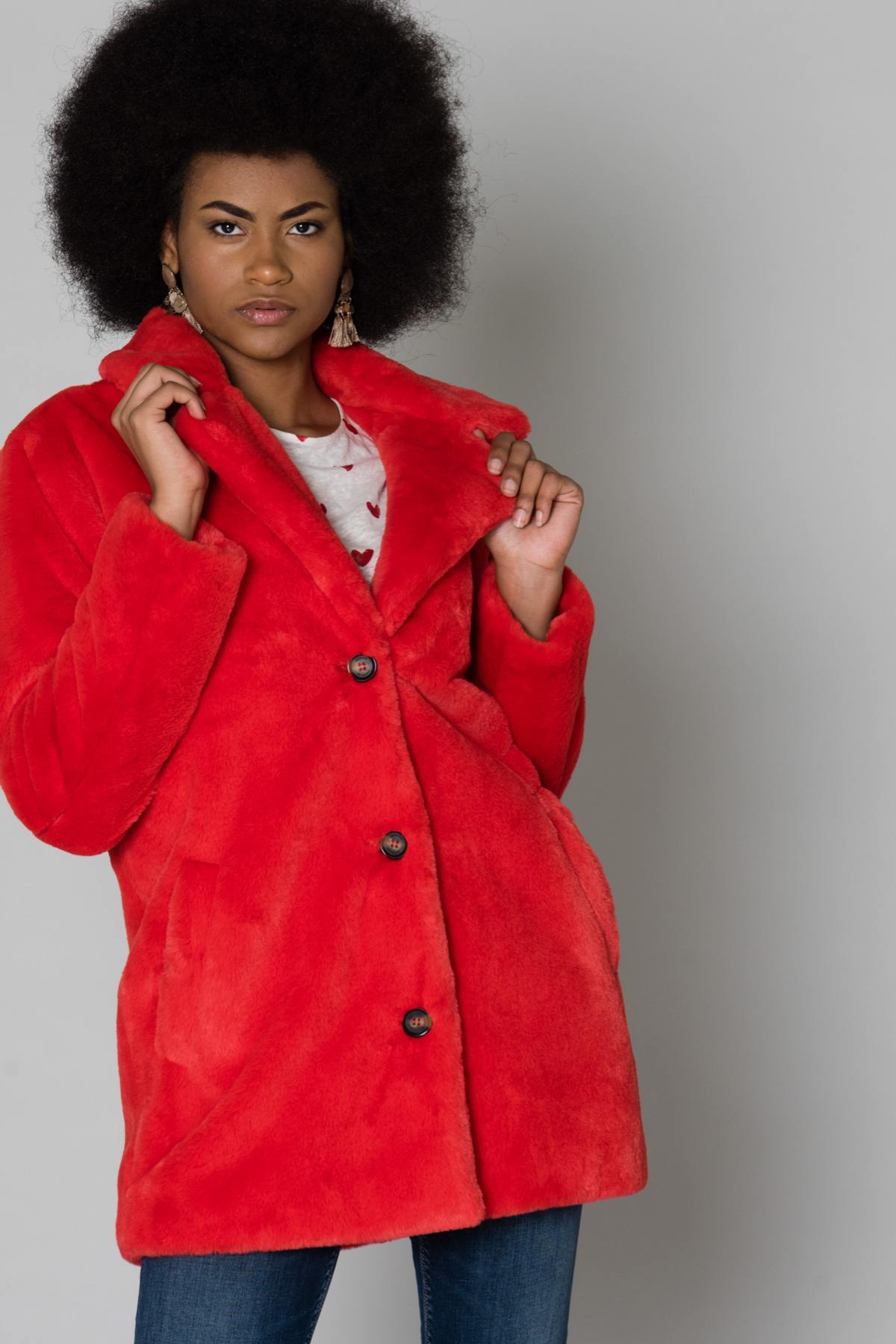 Red faux fur coat - Image n°1