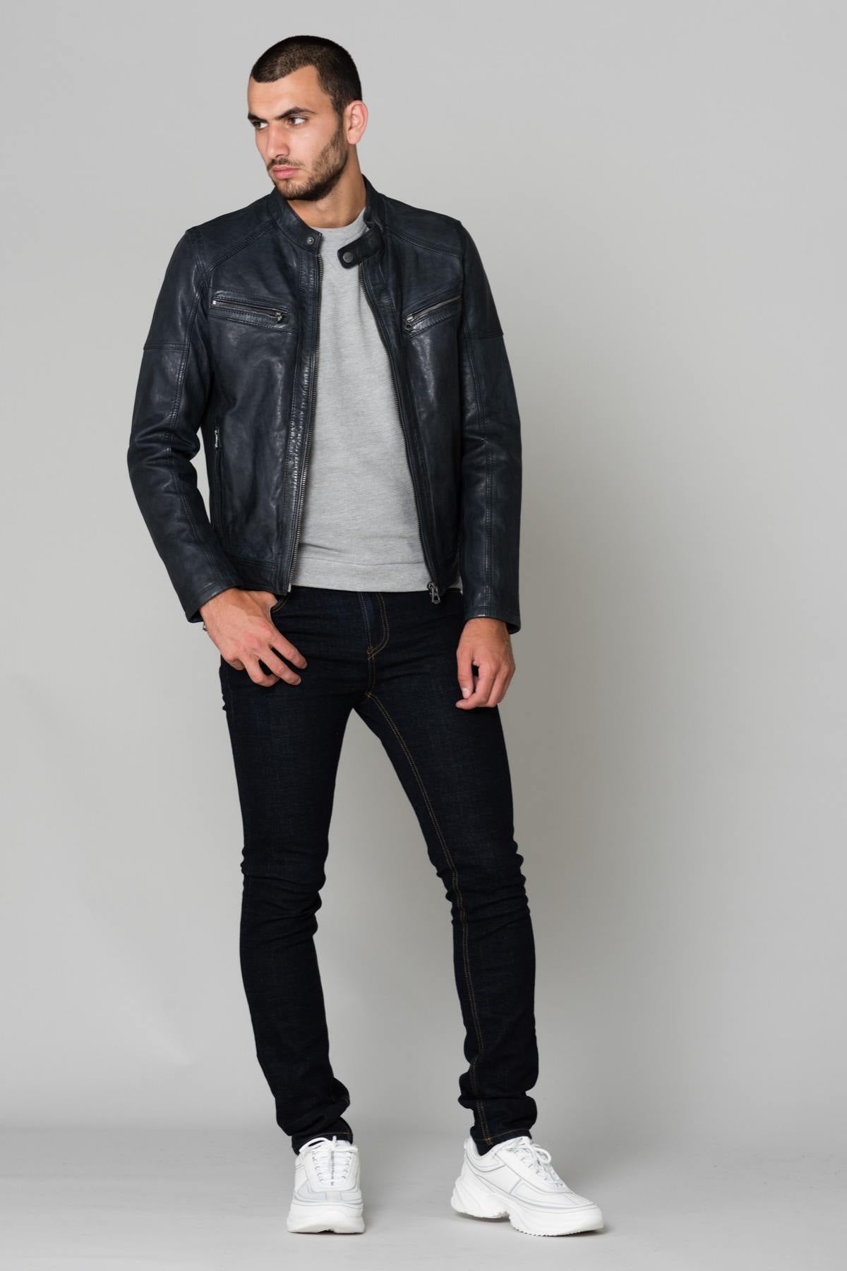  Round-neck leather jacket - Image n°2